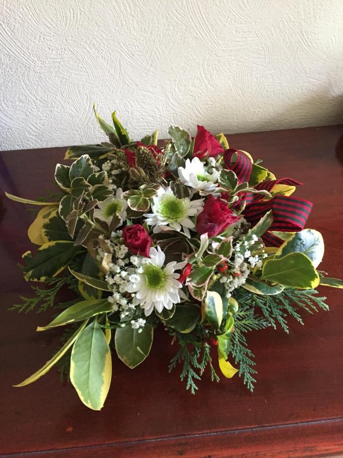 נייטון Rose Cottage Dutlas מראה חיצוני תמונה